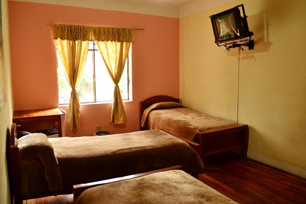 Hostal Loro Verde Quito Exterior foto